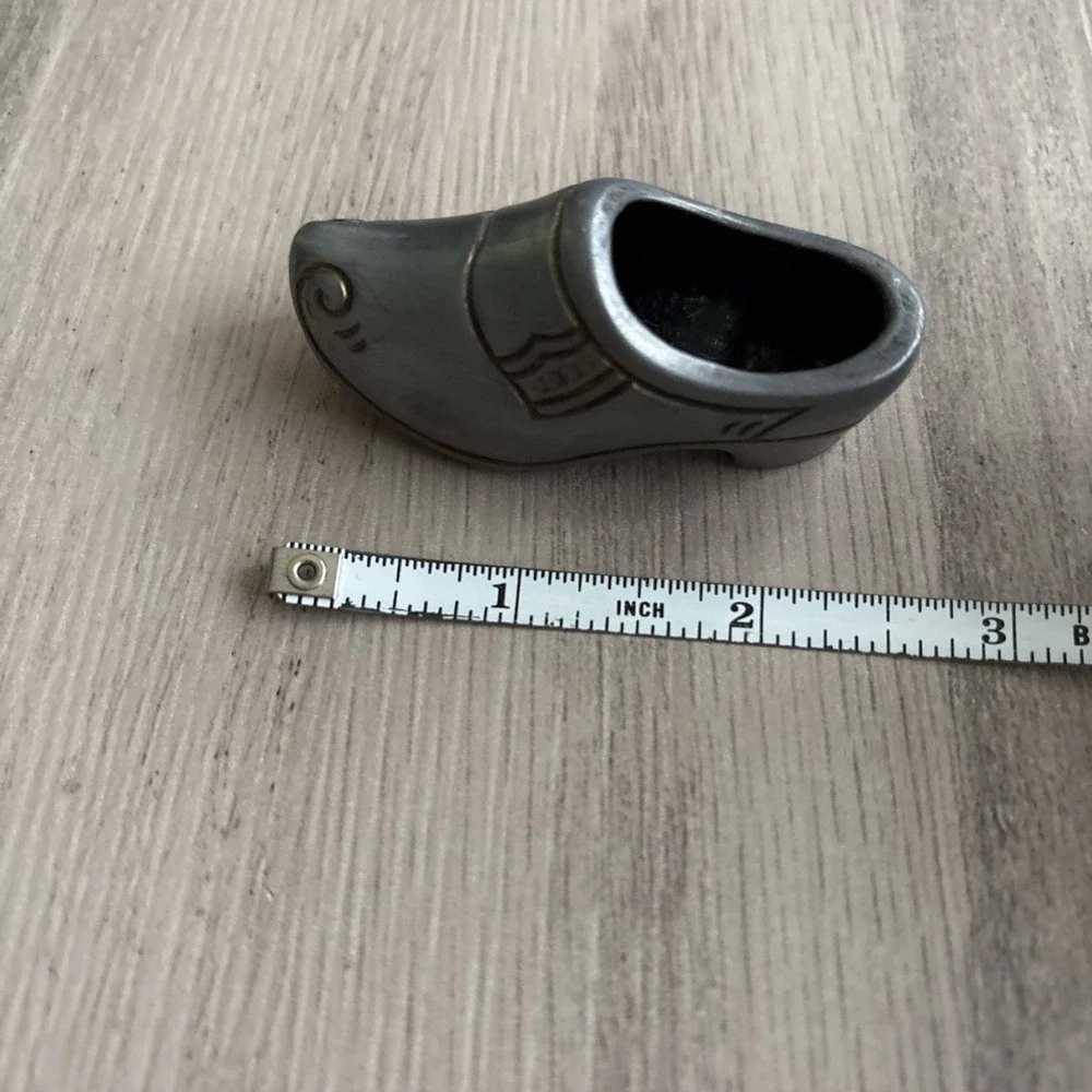 Vintage Pewter Dutch clog 2.75 inches long‎ Etching